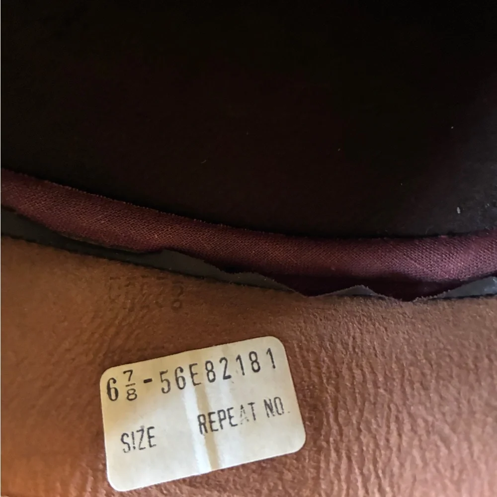 The Vail Heritage Collection: Vintage "Dorian" Safari Ensemble - Picture 12 of 12